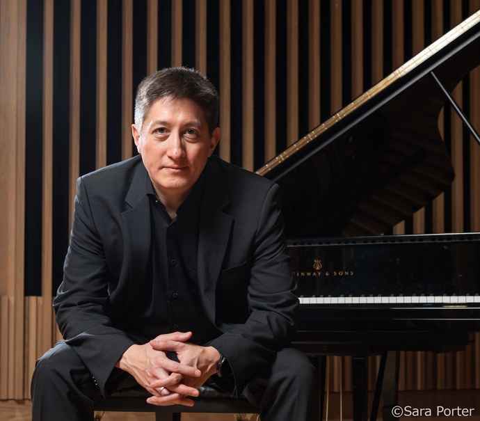 写真:フレディ・ケンプ