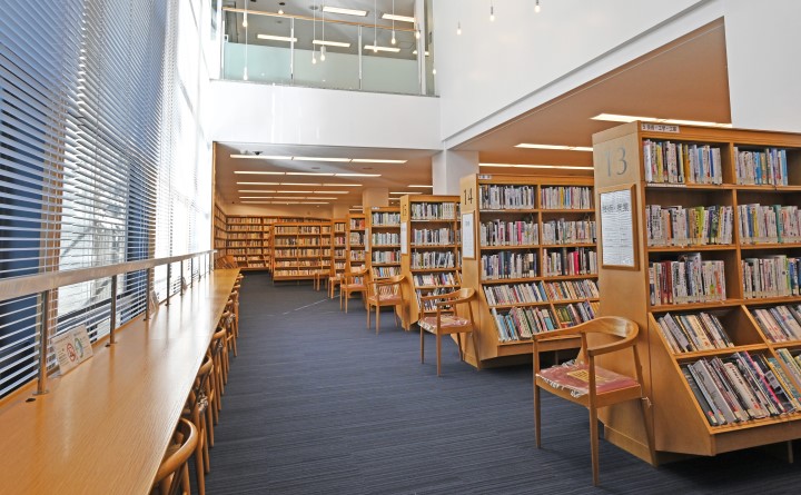 写真：吉祥寺図書館1