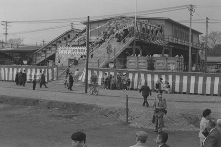 武蔵境駅南口開設（1961年）