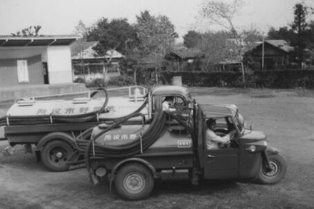 最新鋭のバキュームカー（1957年）