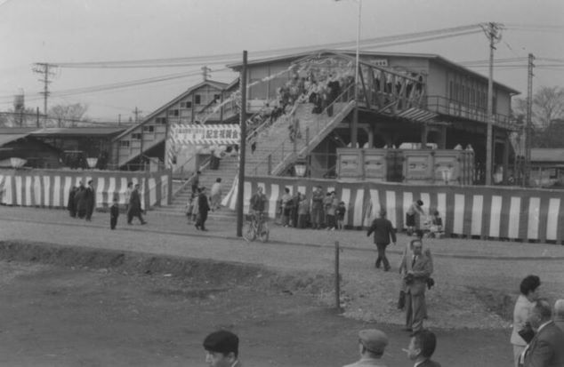 武蔵境駅南口開設（1961年）