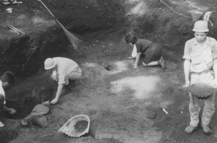 御殿山遺跡発掘風景（1962年）