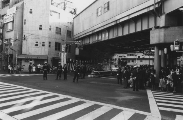 吉祥寺大通り全線開通（1977年）