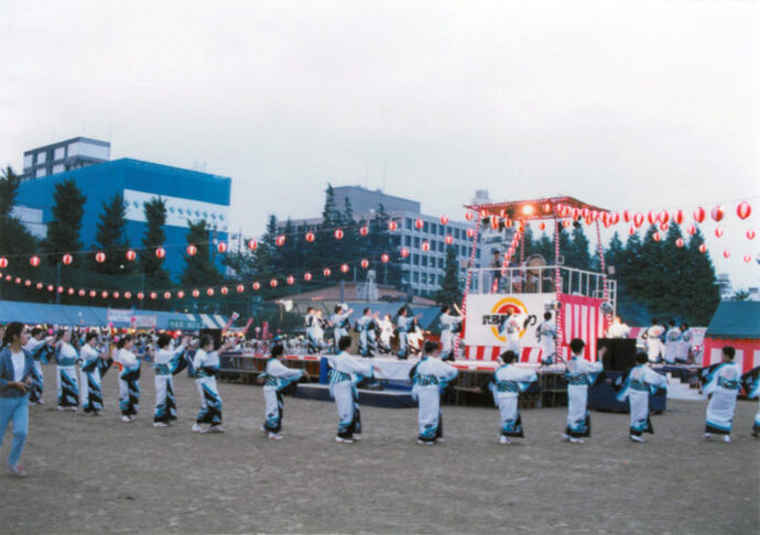 写真：盆踊り