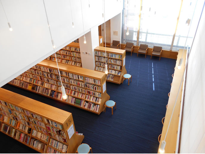 写真：吉祥寺図書館地下