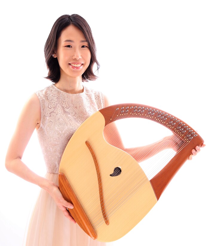 出演：西川　ちさと（ライアー奏者、ライアー講師）