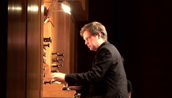 写真:第8回 武蔵野市国際オルガンコンクール3